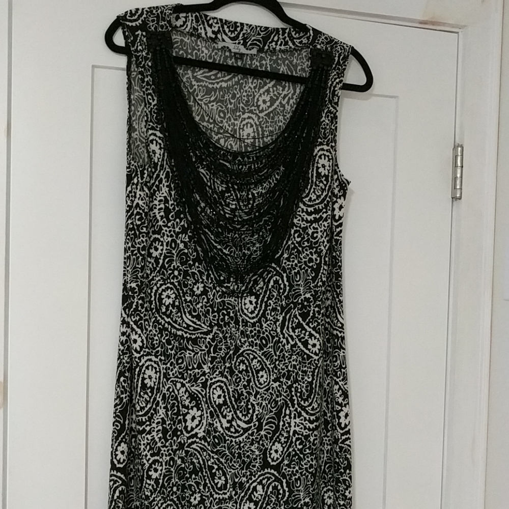 Black and cream knee length dress